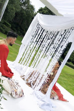 Load image into Gallery viewer, Flower Garland Curtain