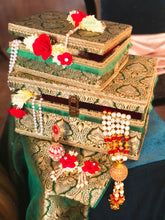 Load image into Gallery viewer, Brocade Trousseau Box