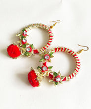 Load image into Gallery viewer, Yarn and Gotta earring with ribbon flowers