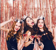 Load image into Gallery viewer, Fringe Foil Curtain Backdrop