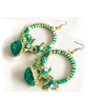 Load image into Gallery viewer, Yarn and Gotta earring with ribbon flowers