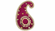 Load image into Gallery viewer, Small Velvet Mendhi Plate
