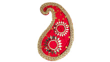 Load image into Gallery viewer, Large Paisley Velvet Mendhi Plate