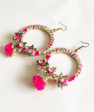 Load image into Gallery viewer, Yarn and Gotta earring with ribbon flowers