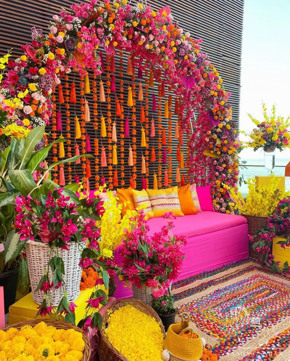Flora Rani Stage Hire – ShaadiSuperstore.com